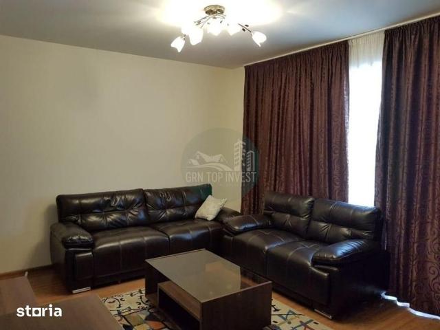 Apartament modern 2 camere cu balcon si loc de parcare zona Centrala