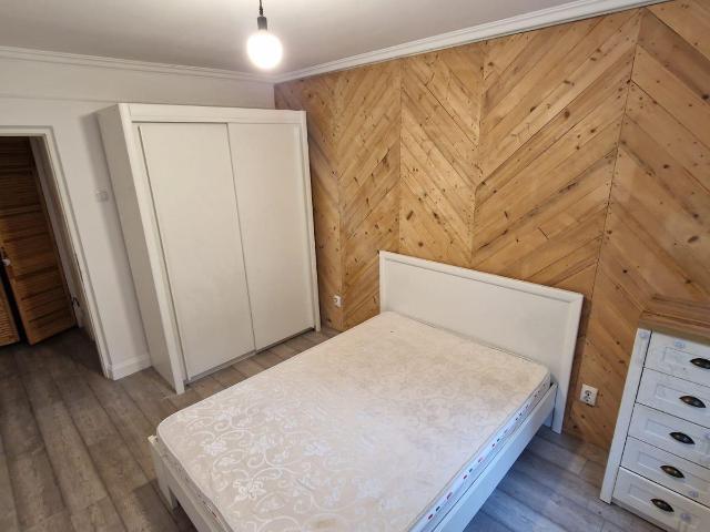 Apartament MODERN,2 camere, DECOMANDAT, zona Tatarasi