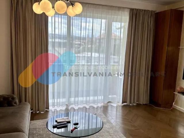 Apartament modern 2 camere + parcare subterana Centru