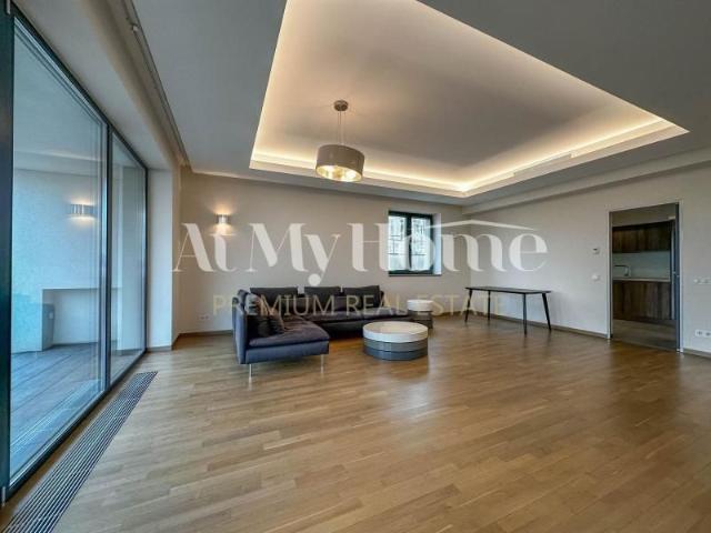 Apartament MODERN 2 dormitoare, finisaje lux, partial mobilat, 2 parcari, terase