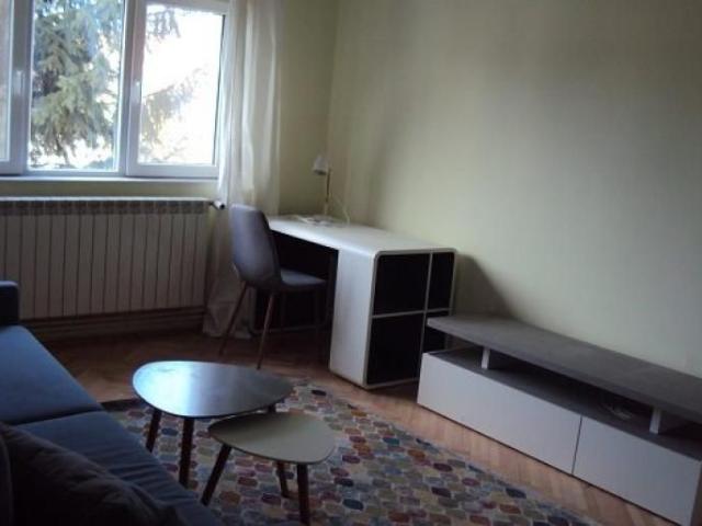 Apartament MODERN 3 camere CENTRAL Et.1