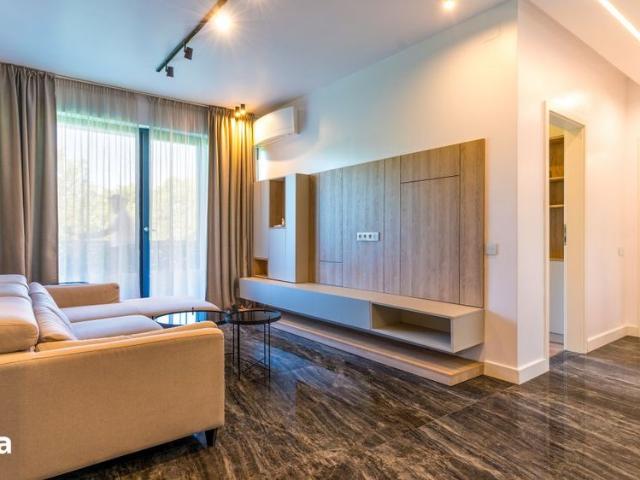 Apartament modern 3 camere, complex Vivido, 2 bai, balcon,parcare subt