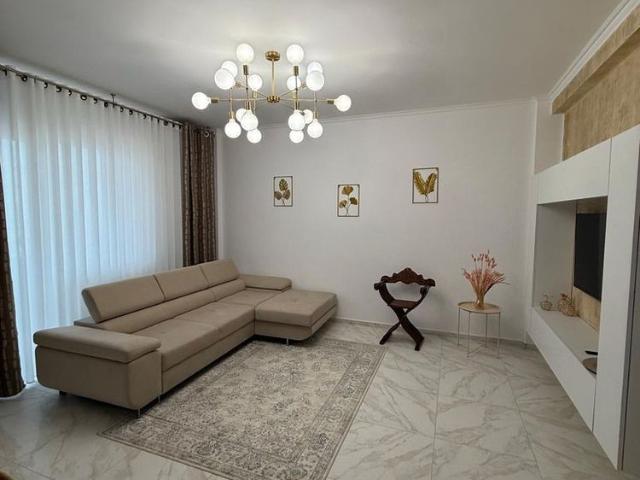 Apartament modern zona Rovine
