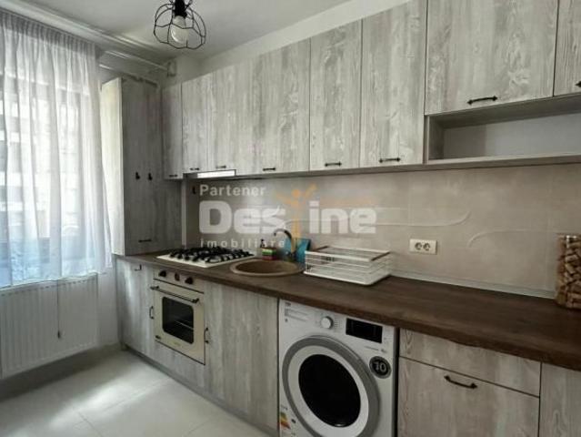 Apartament modern Copou parter, parcare in fata, statie transport la 2 minute