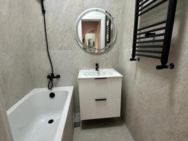 Apartament modern cu 2 camere Vedere la lac Prima inchiriere