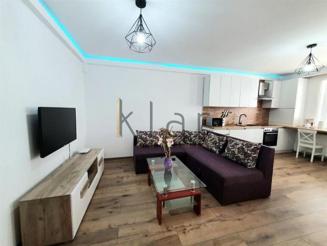 Apartament modern cu 2 camere in zona Vivo!