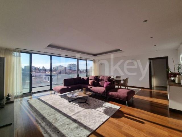 Apartament modern cu 3 camere, finisaje top, zona exclusivista | ID:1961753