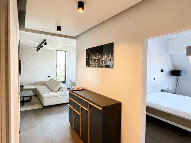 Apartament modern in Tractorul