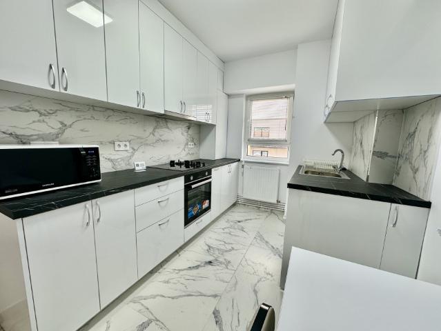 Apartament modern, renovat, 3 camere, zona spitalului de recuperare, Zorilor