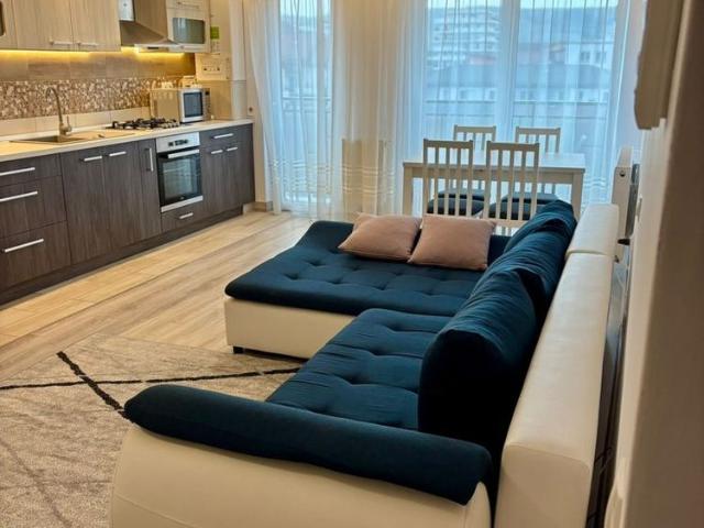 Apartament Modern si Luminos cu Terasa pe Strada Eroilor, Floresti
