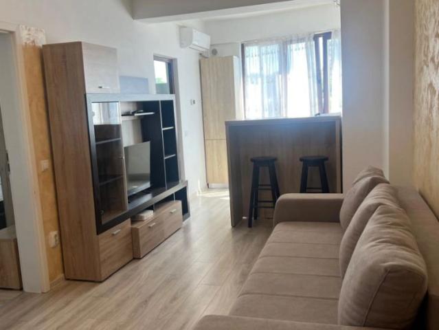 Apartament nou de inchiriat, 3 camere, open space, 55 mp, Centru, Pallas Mall, Cod 162815