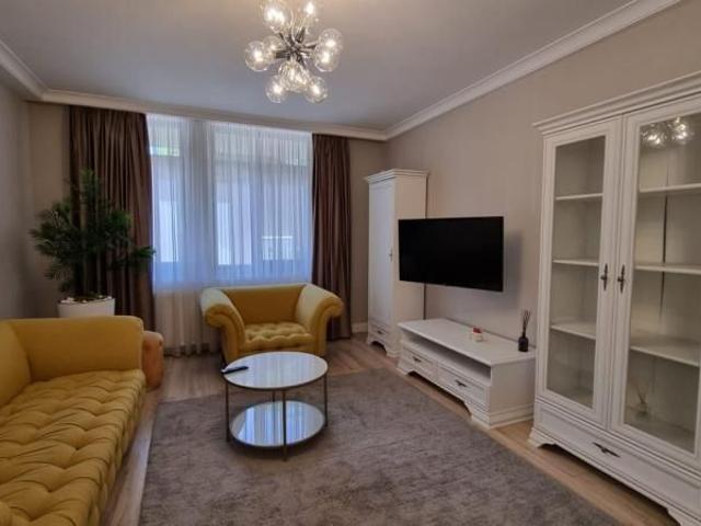 Apartament nou de inchiriat zona centrala