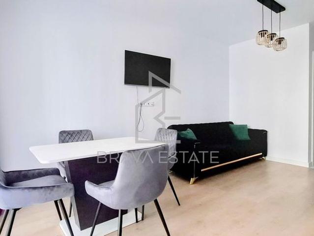 Apartament o cameră, 37mp, balcon, parcare subterană, str.Abatorului