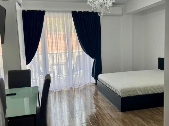 Apartament o camera de inchiriat, central, bloc nou