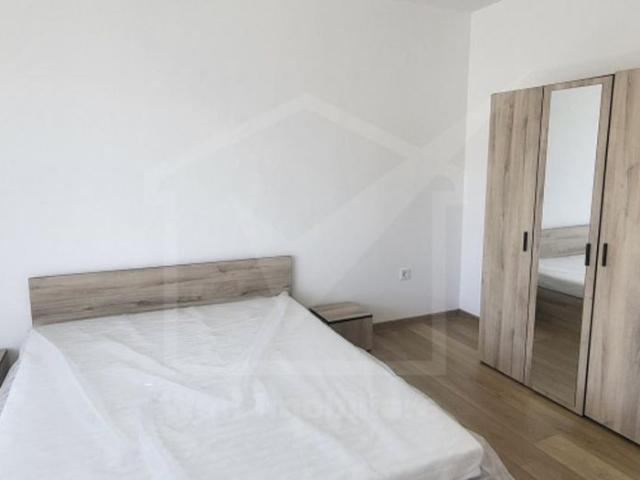 Apartament o camera in Floresti