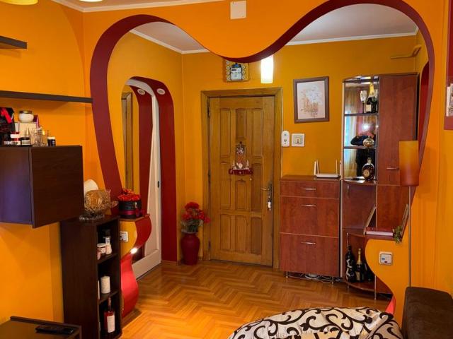 Apartament / Ostroveni / 3 camere/