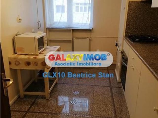 Apartament amplu situat ultracentral nemobilat Metrou Universitate