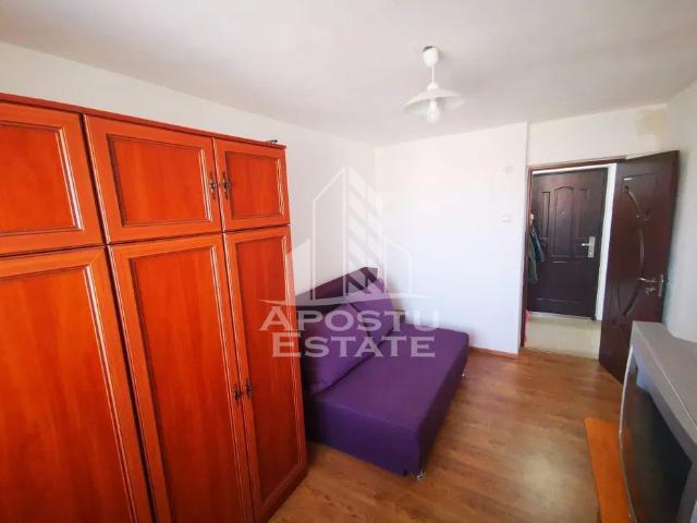 Apartament cu3 camere, 68 mp,zona Vlaicu