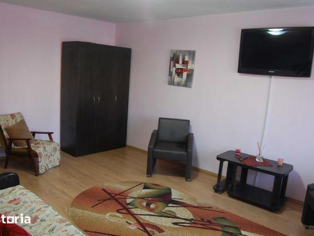 Apartament cu o camera de inchiriat