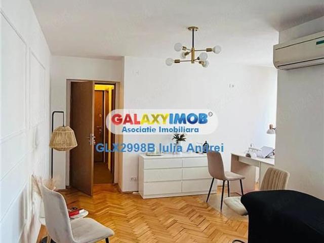 Apartament cu o camera de inchiriat nemobilat 1 Mai