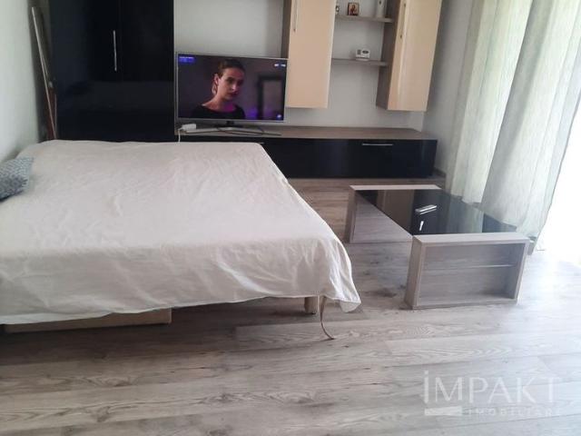 Apartament cu o camera, in zona Vivo