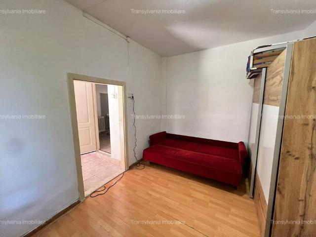 Apartament cu o camera la casa | 25 mp + 300 mp curte | Parcare | Marasti