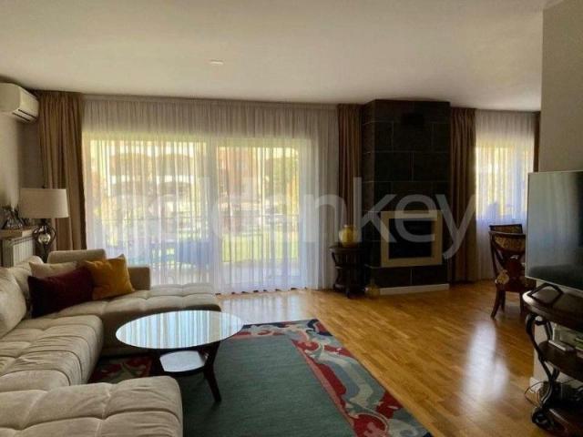 Apartament cu acces la piscina comuna, fitness si 2 locuri de parcare | ID:2216694