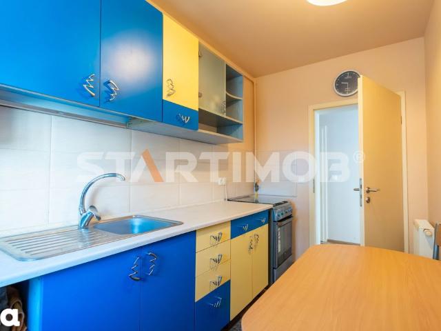 Apartament cu boxa si parcare zona Coresi