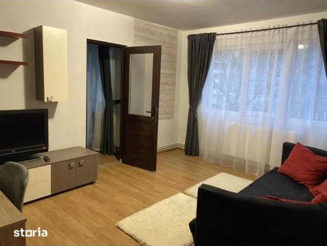 Apartament cu doua camere de inchiriat