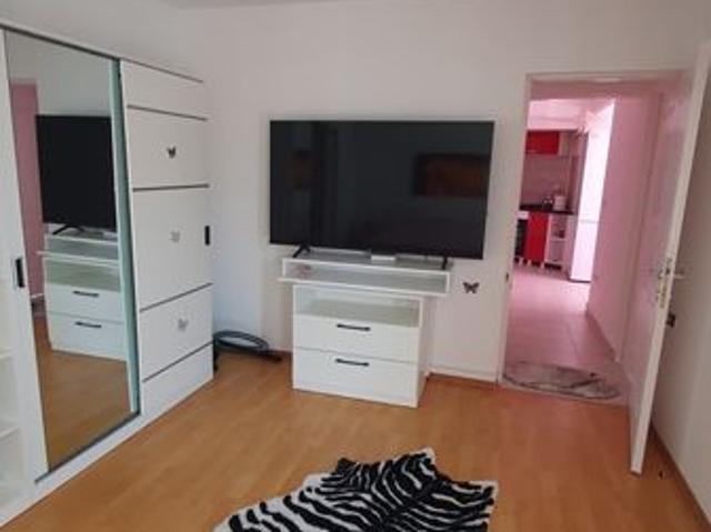 Apartament cu doua camere de inchiriat