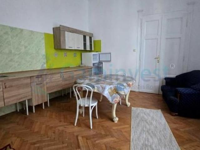 Apartament cu doua camere de inchiriat in Oradea, zona Garii