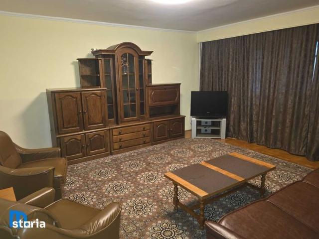 Apartament cu doua camere decomandat si spatios in Fratii Golesti