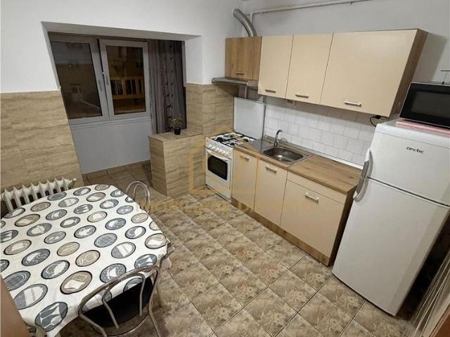 Apartament cu doua camere Zona centrala