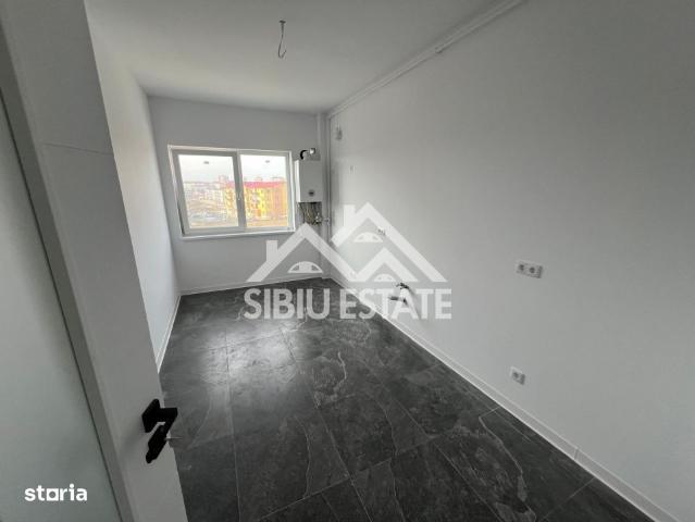 Apartament cu Gradina generoasa de 49 mp 3 camere, terasa, balcon