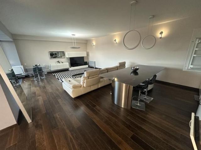 Apartament cu parcare subterana
