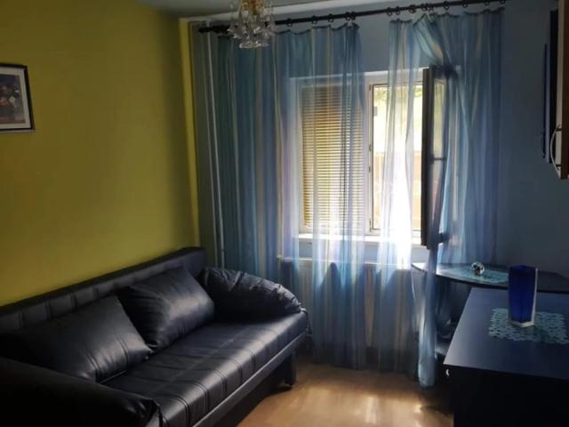 Apartament cu patru camere mobilat la Deva 600 euro/luna plus garantie