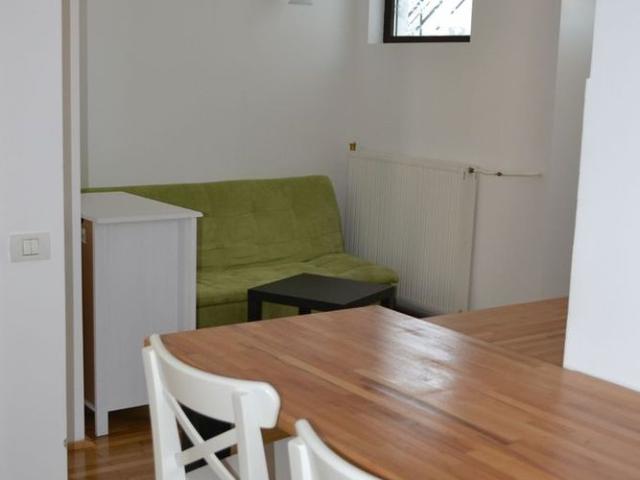 Apartament cu terasă și mobilier, în vecinătatea Parcului Rozelor