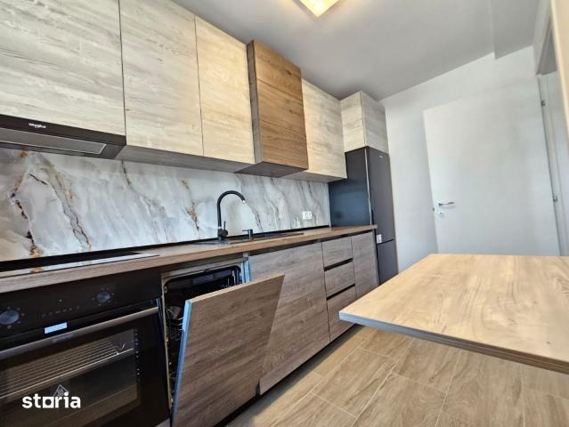 Apartament cu trei camere pe doua niveluri, tip vila, zona Tractorul