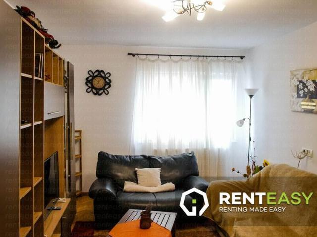 Apartament cu trei camere situat in Piata Unirii