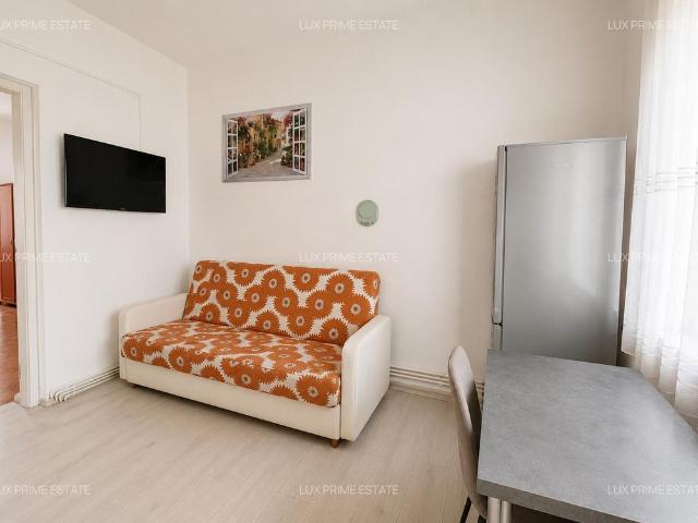 Apartament cu 1 cameră de închiriat – Zona Traian, lângă Facultatea FEA – 300 €