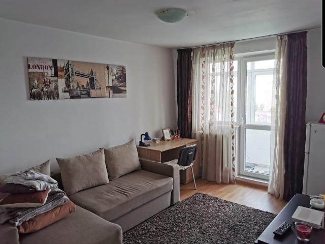 Apartament cu 1 cameră, decomandat, zona Tatarasi