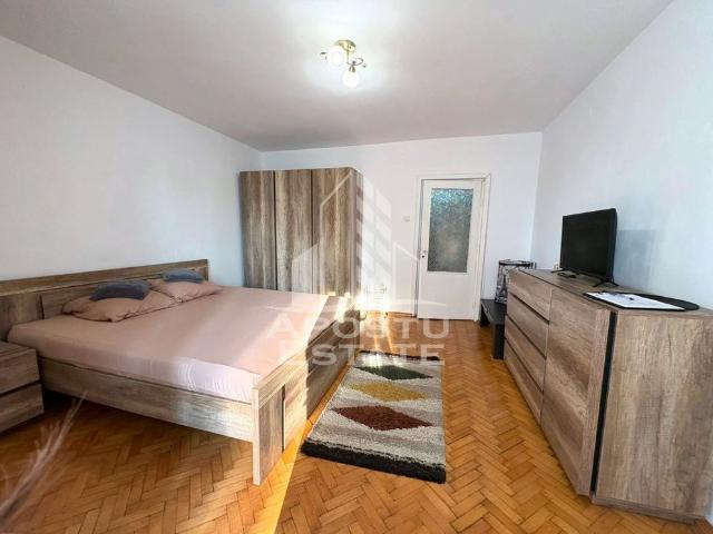 Apartament cu 1 camera de inchiriat in zona Circumvalatiunii
