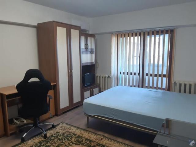 Apartament cu 1 camera,decomandat, Centru Iasi Piata Independentei