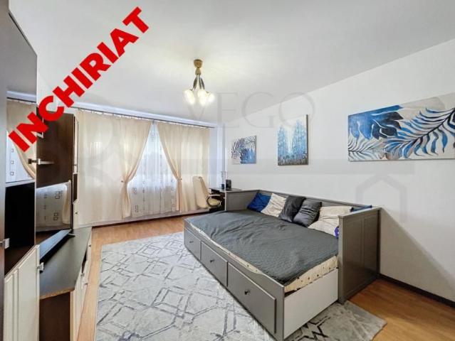 Apartament cu 1 camera decomandat, balcon, parcare, zona Calea Turzii