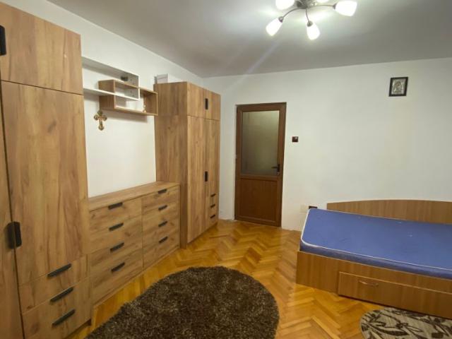 Apartament cu 1 camera, decomandat, zona Tatarasi