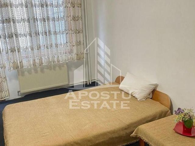 Apartament cu 1 camera, decomandat, zona Complex studentesc