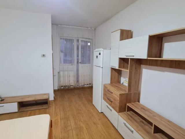 Apartament cu 1 camera in Tudor Vladimirescu