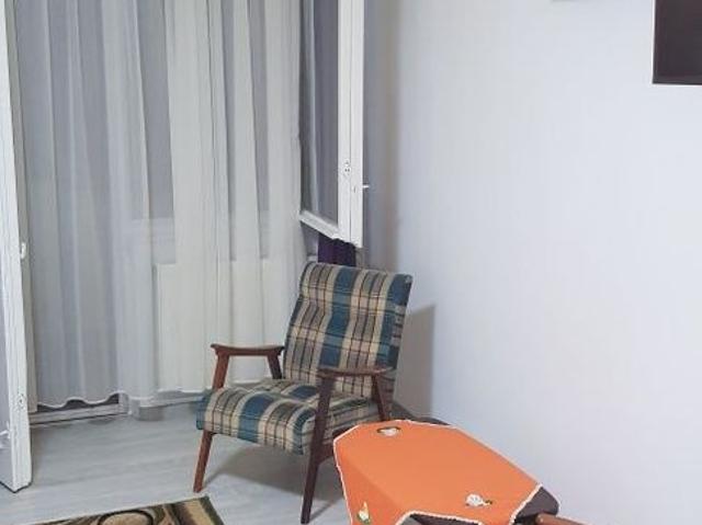 Apartament cu 1 camera,zona Cornisa