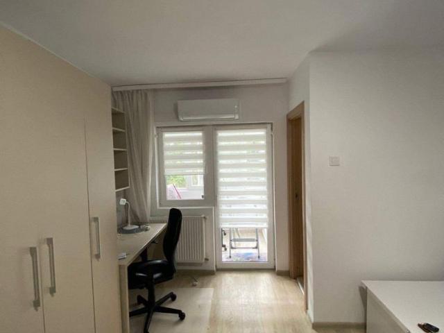 Apartament cu 1 camera,zona Cornisa
