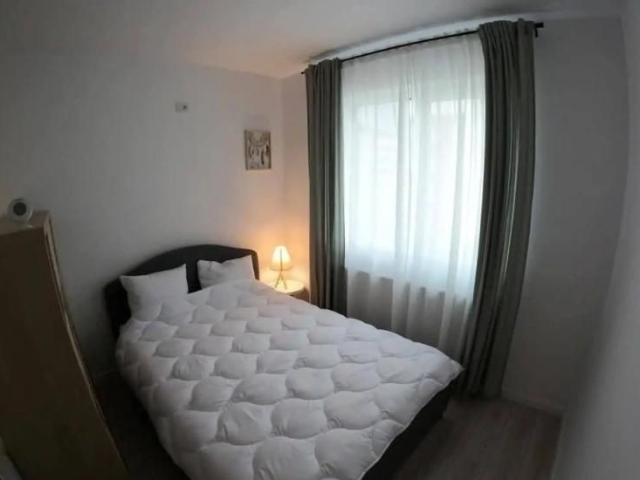 Apartament cu 1 camera zona Podu Ros Palas